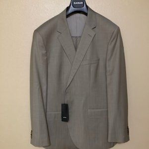 NWT SARAR 36S SUIT